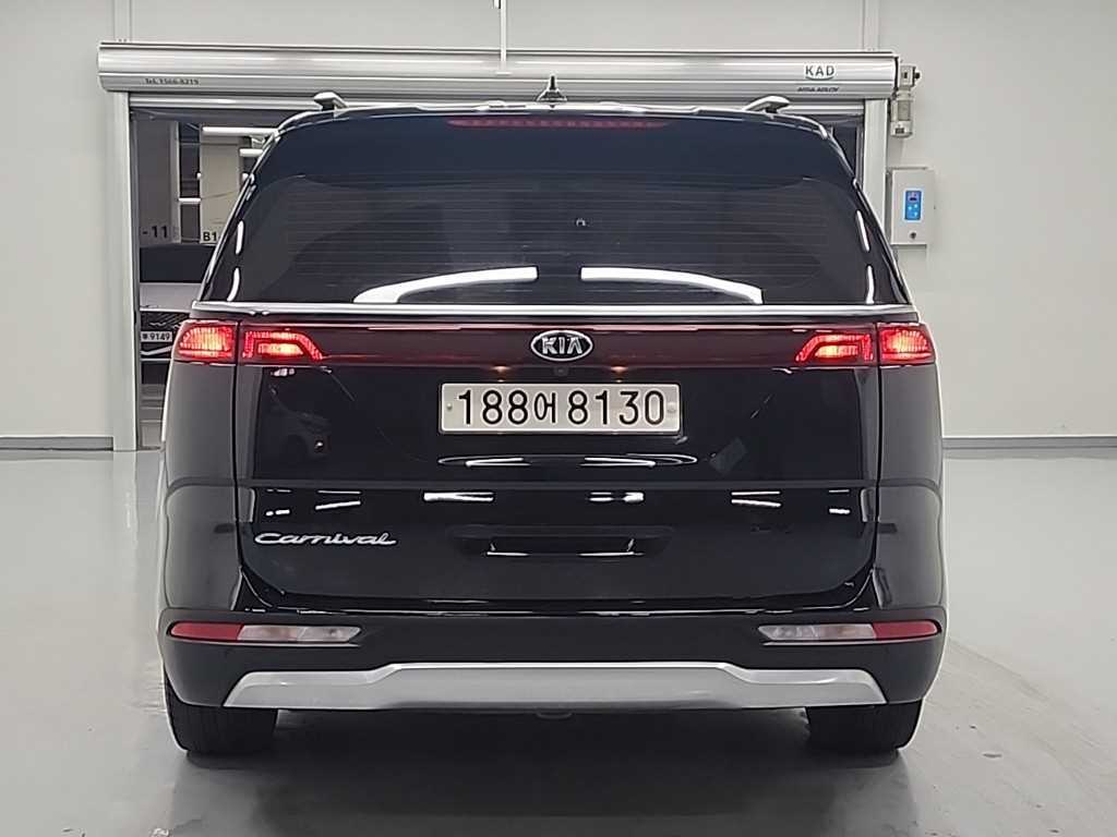 KIA Carnival - Vista 3
