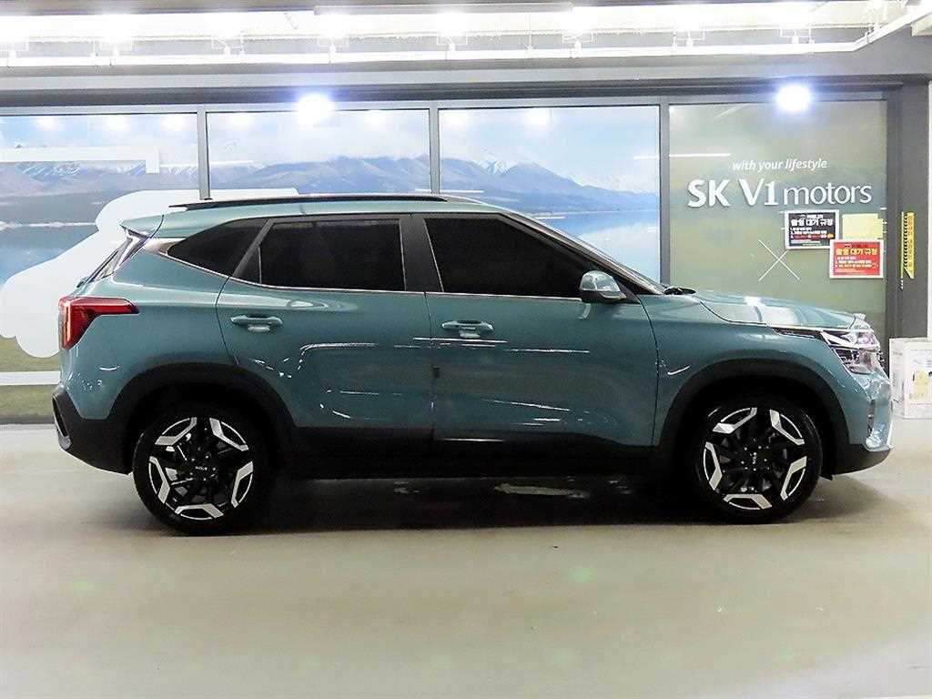 KIA Seltos - Vista 3