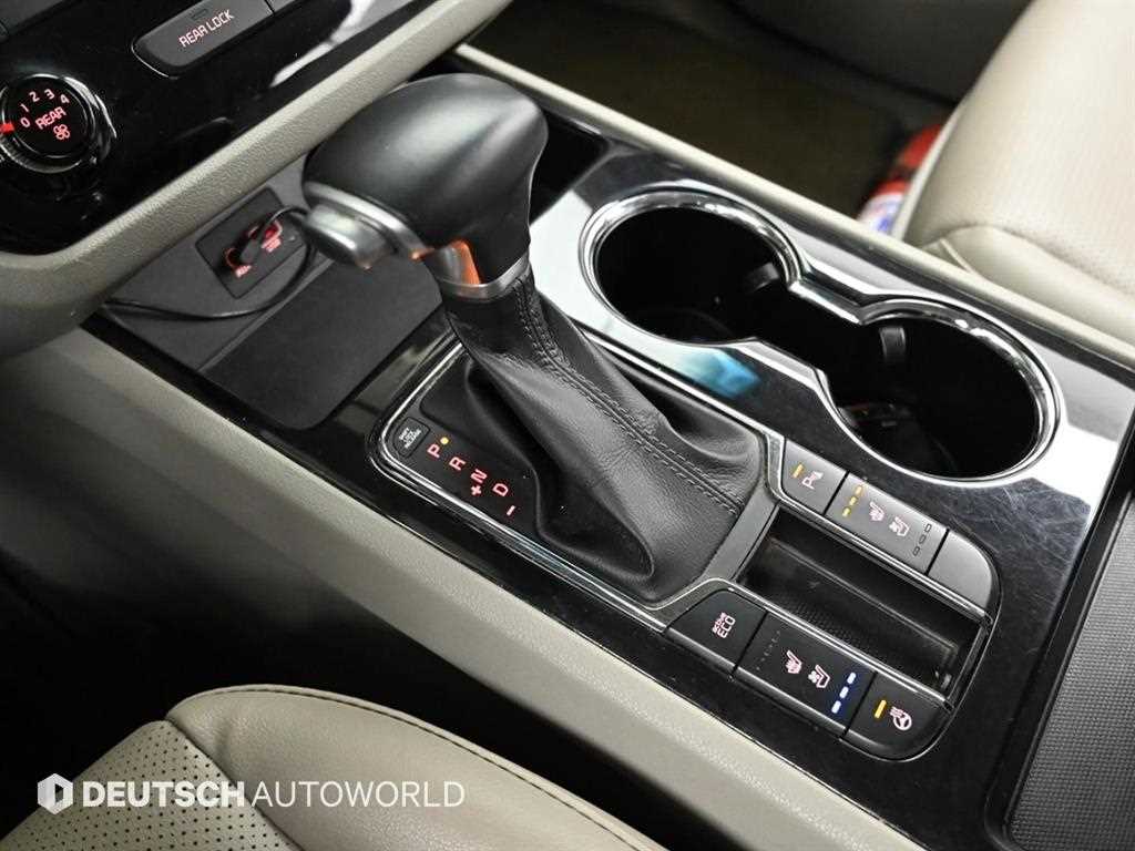 KIA Carnival - Vista 9