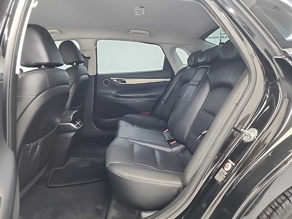 HYUNDAI Grandeur - Vista 12