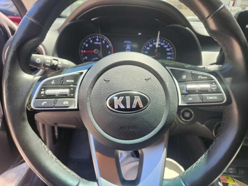 KIA K3 - Vista 6