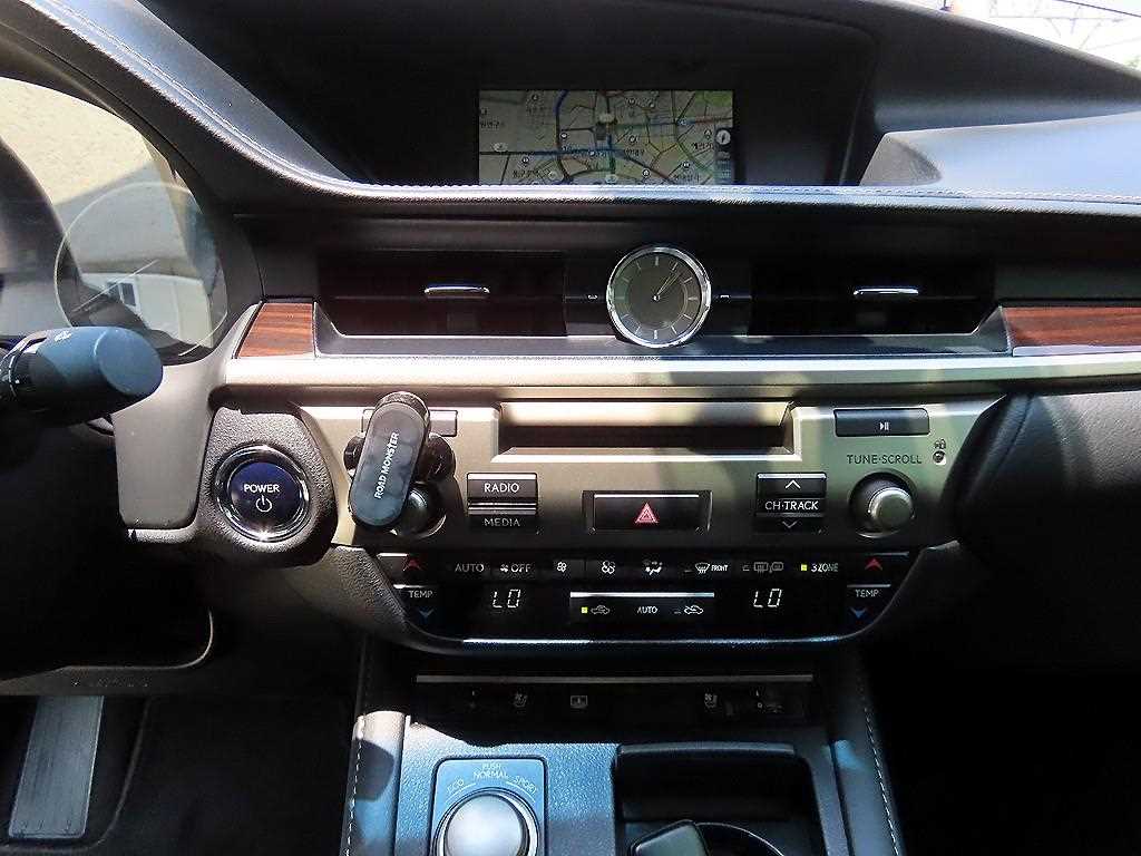 Lexus ES 2017 Gris - Importación desde Corea - HF Imports Iquique - Foto 13