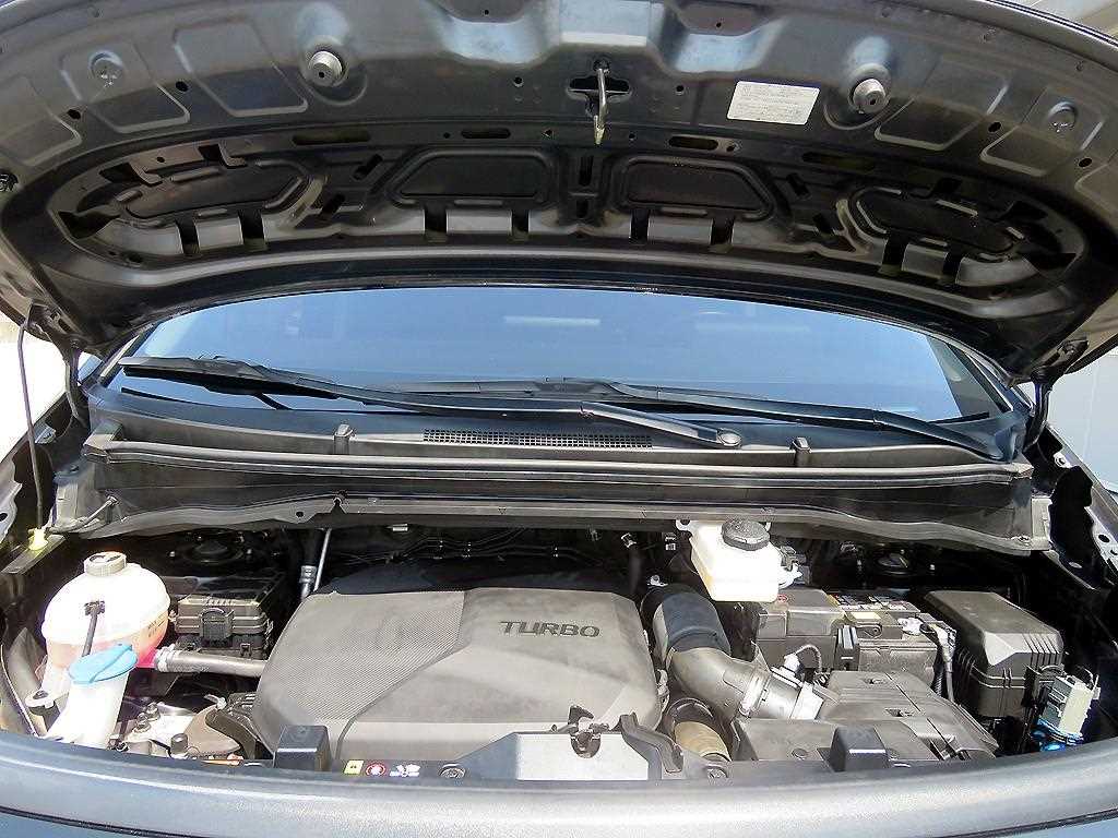 HYUNDAI Staria 2025 Negro - Importación desde Corea - HF Imports Iquique - Foto 19