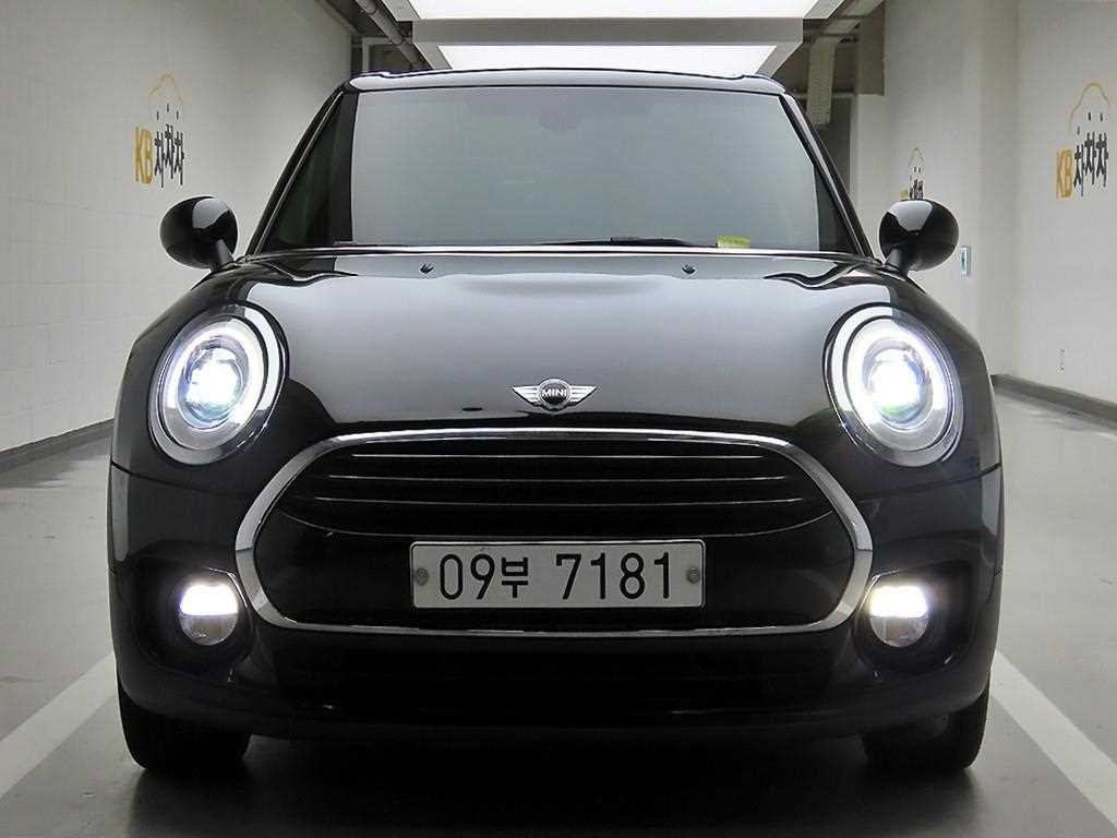 Mini Clubman 2016 Negro - Importación desde Corea - HF Imports Iquique - Foto 1