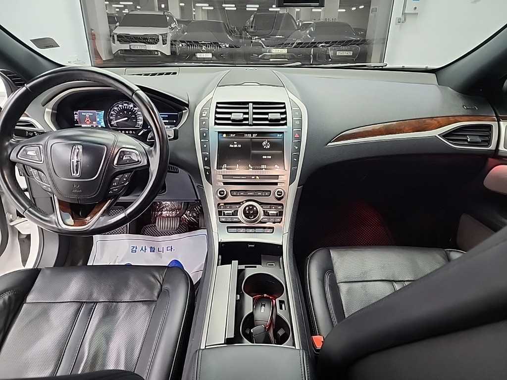 Lincoln MKZ - Vista 7