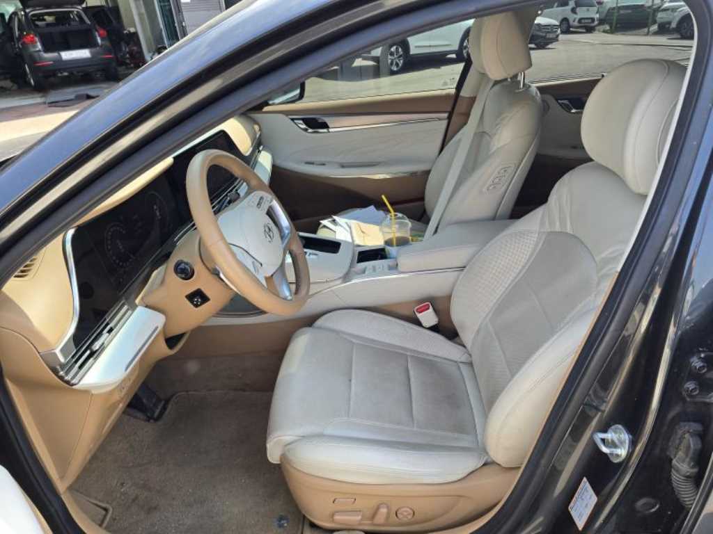 HYUNDAI Grandeur - Vista 8