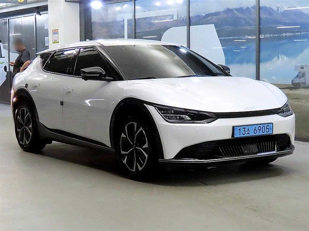 KIA EV6 2022 Blanco - Importación desde Corea - HF Imports Iquique - Foto 1