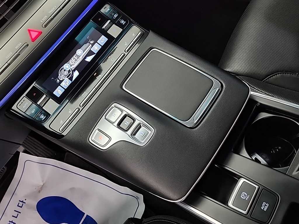 HYUNDAI Grandeur - Vista 8