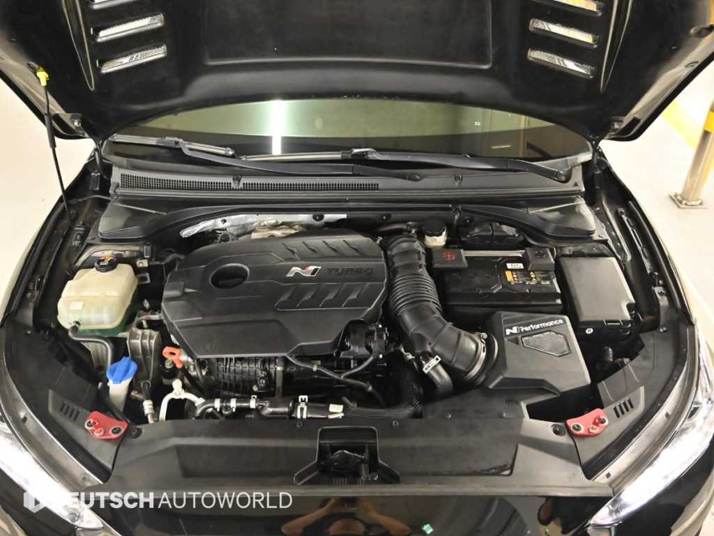 HYUNDAI Veloster - Vista 6