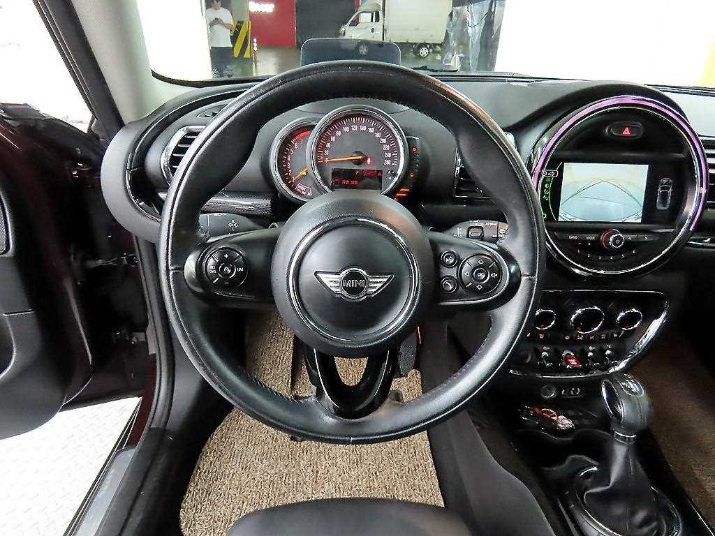 Mini Clubman - Vista 9