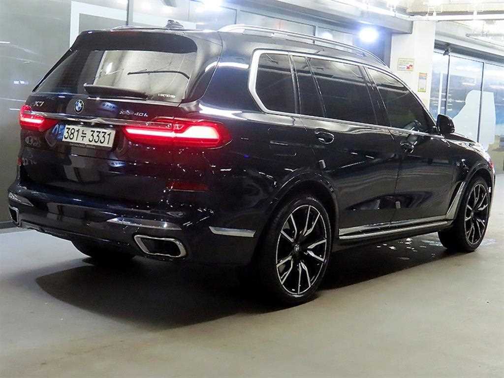 BMW X7 - Vista 4