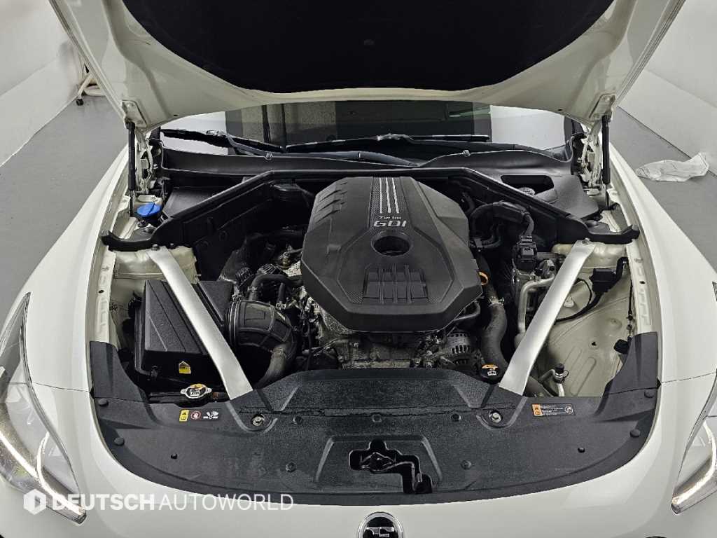KIA Stinger - Vista 7
