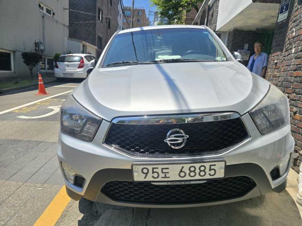 Ssangyong Korando 2012 Plateado - Importación desde Corea - HF Imports Iquique - Foto 1