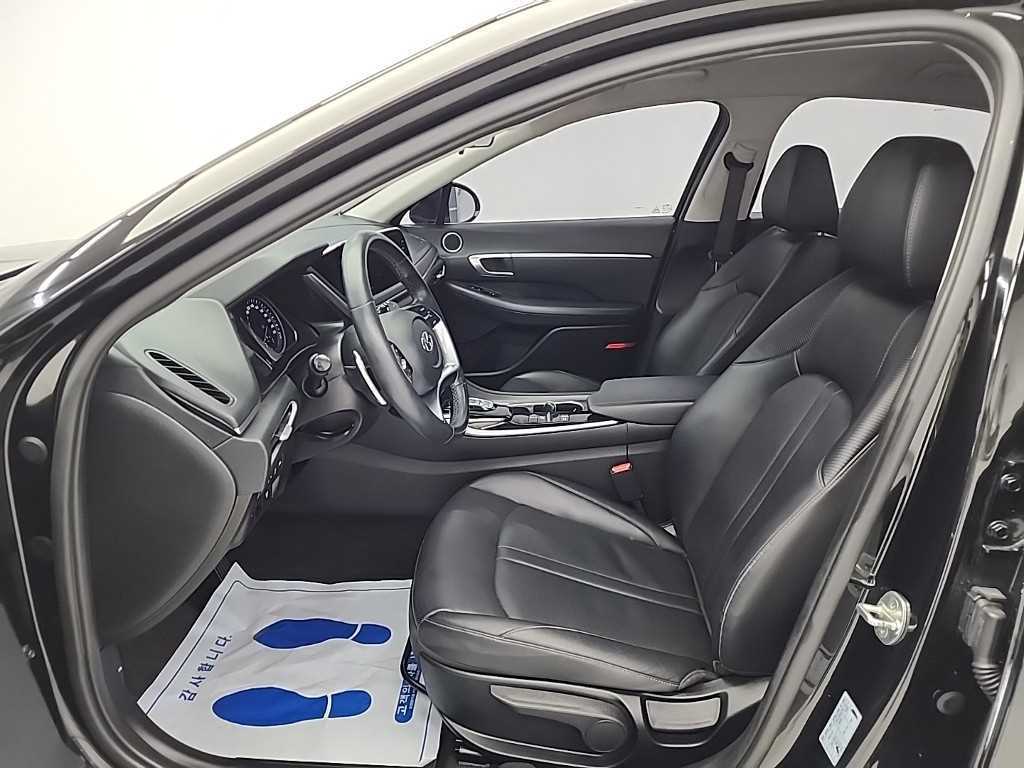 HYUNDAI Sonata - Vista 11