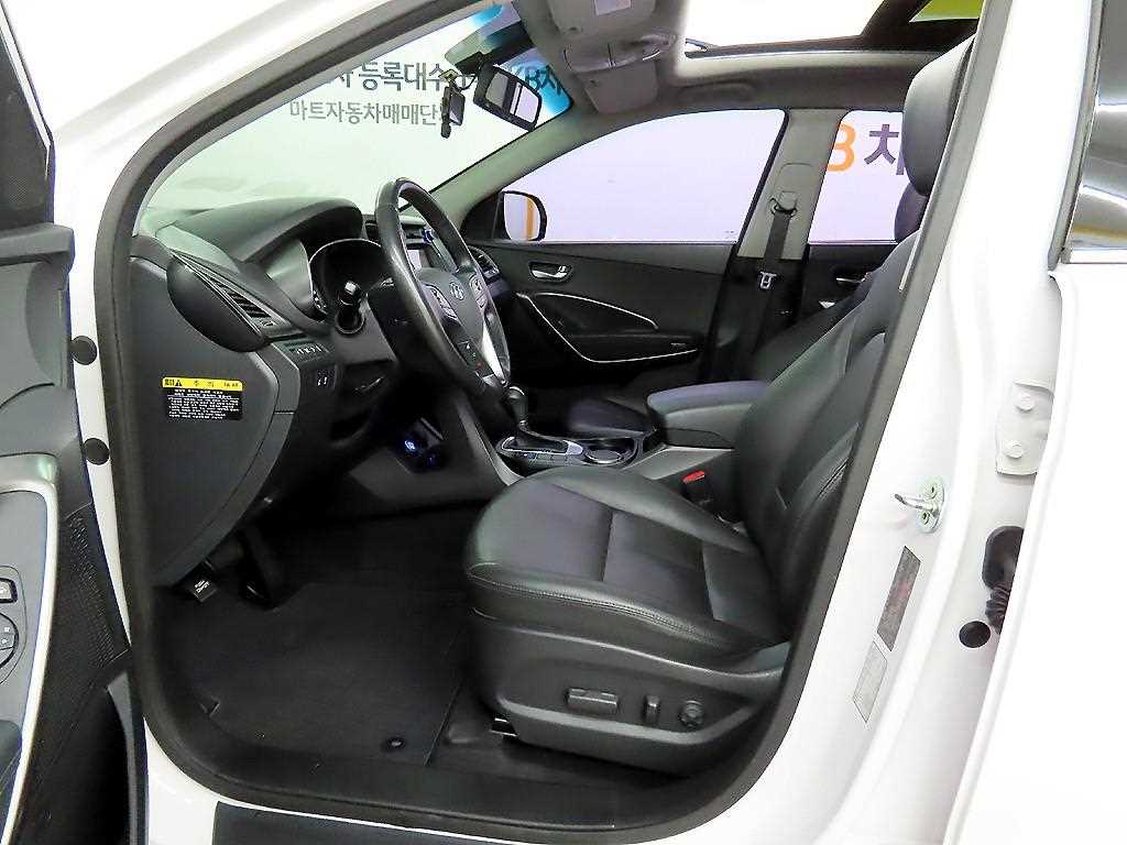 HYUNDAI Santa Fe - Vista 5