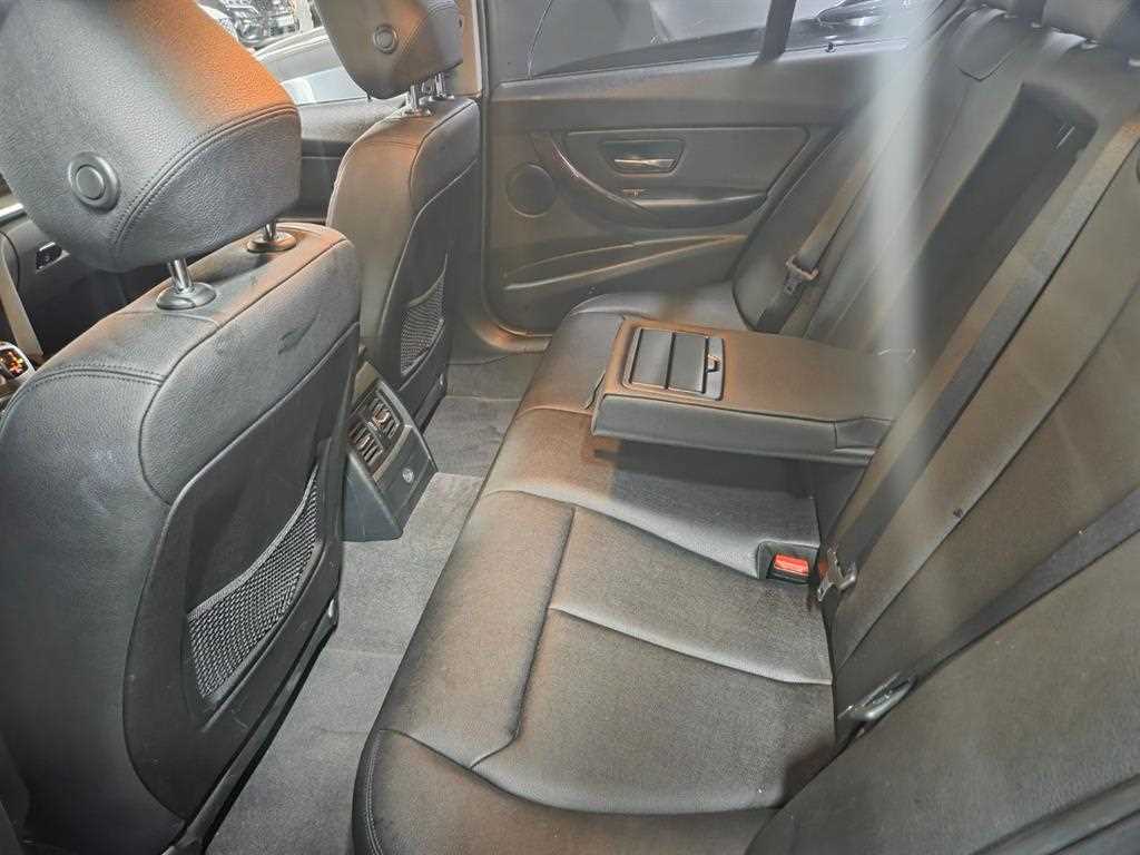 BMW 3 series 2015 Azul - Importación desde Corea - HF Imports Iquique - Foto 16
