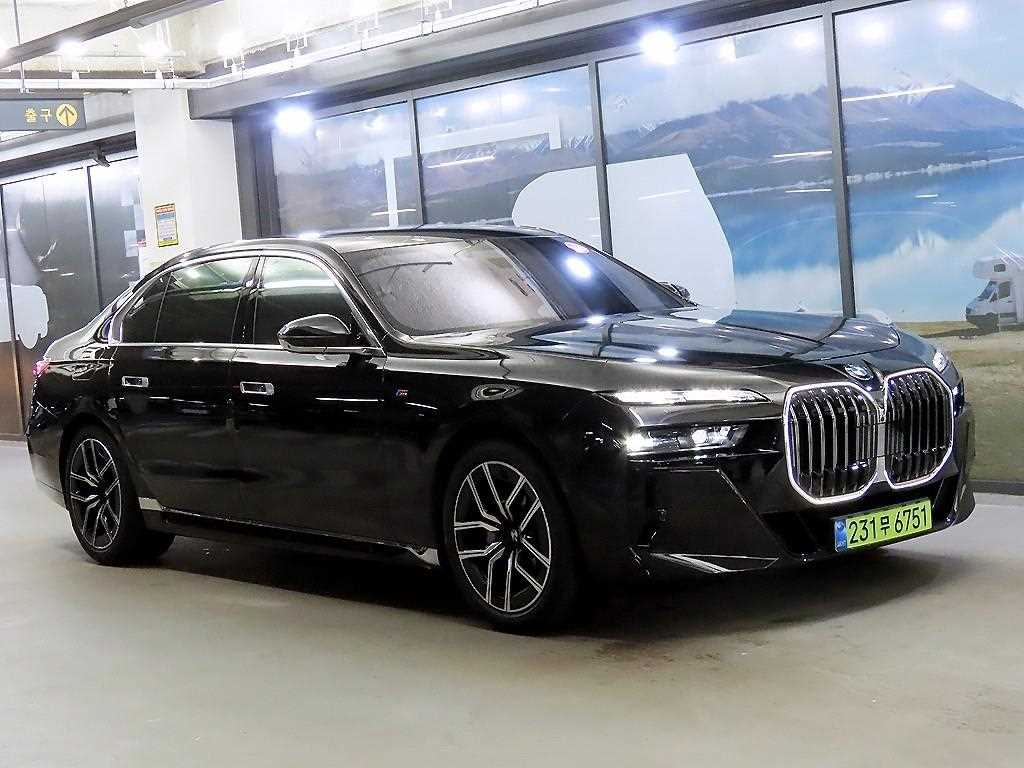BMW 7 Series 2025 Negro - Importación desde Corea - HF Imports Iquique - Foto 1
