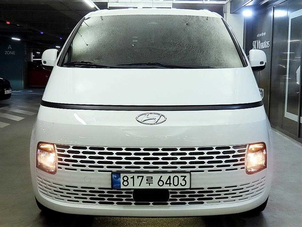 HYUNDAI Staria - Vista 2