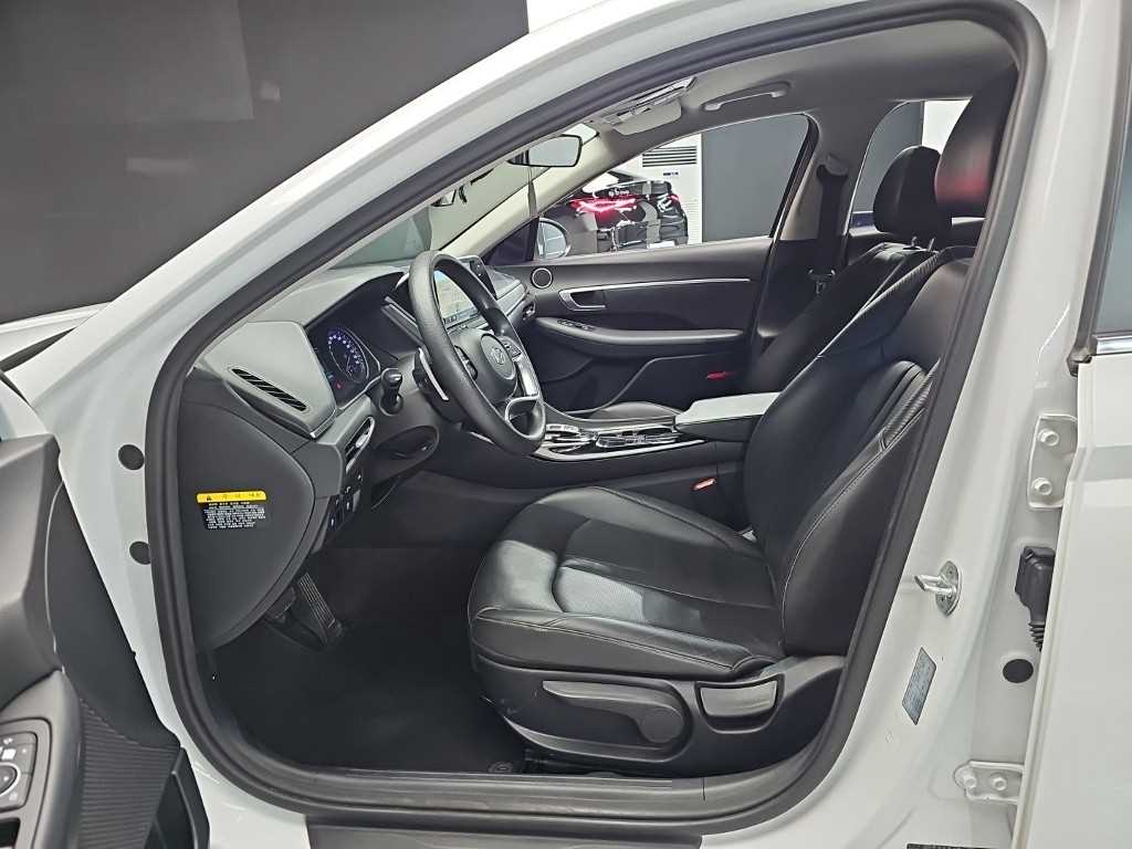 HYUNDAI Sonata - Vista 11