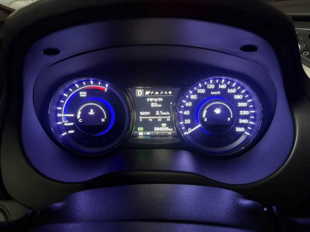 HYUNDAI Grandeur - Vista 9