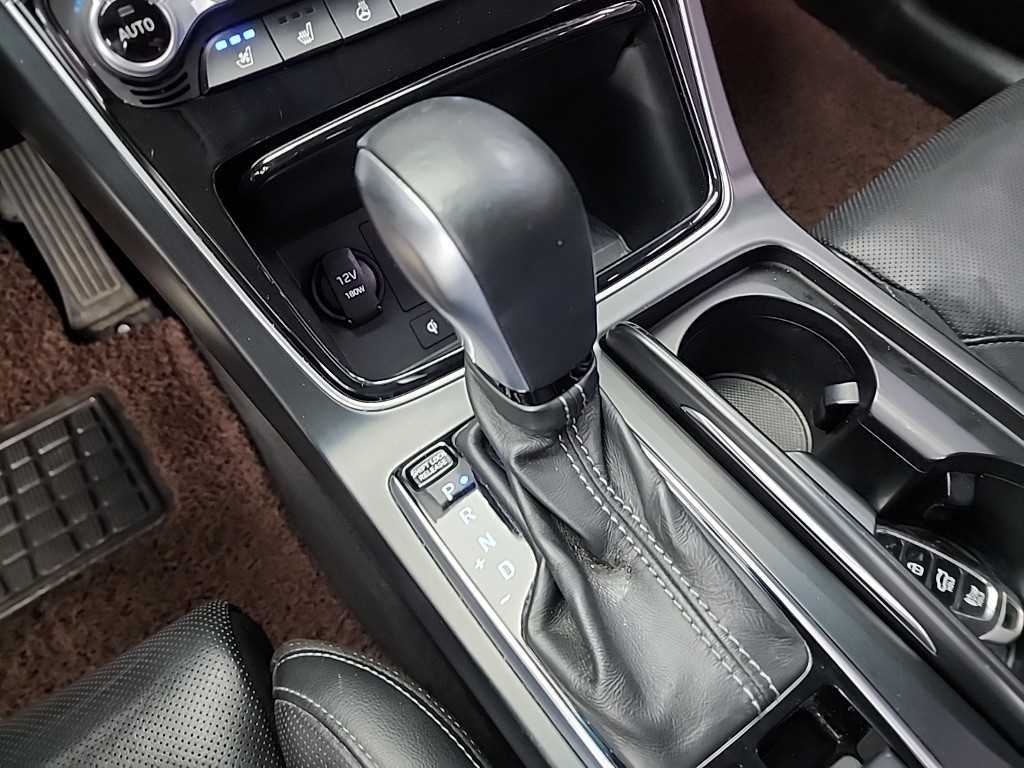 HYUNDAI Grandeur - Vista 8