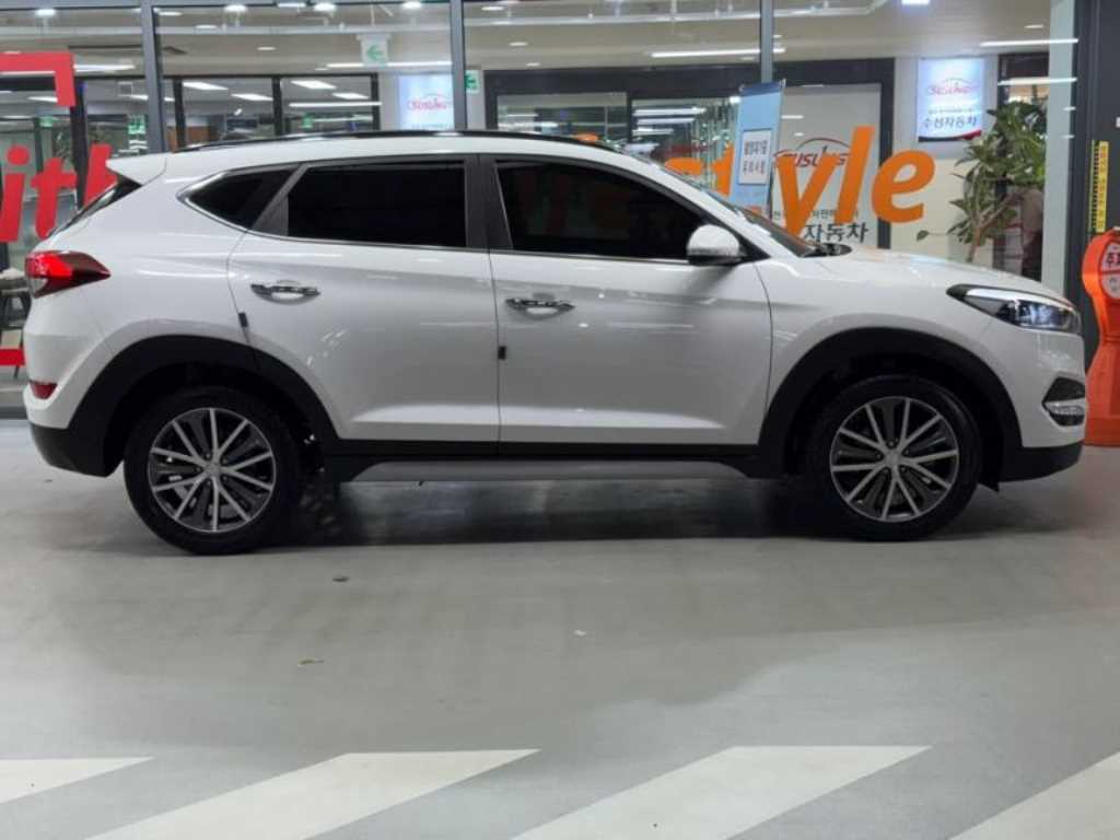 HYUNDAI Tucson - Vista 3