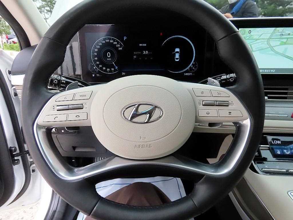 HYUNDAI Grandeur - Vista 8