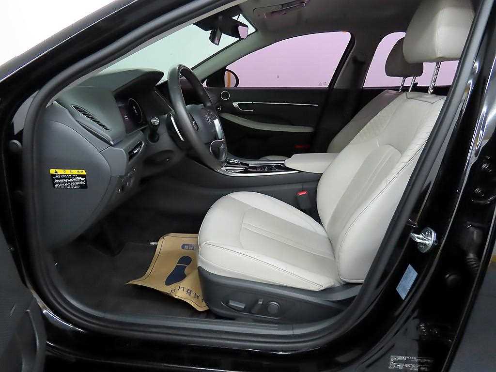 HYUNDAI Sonata - Vista 5