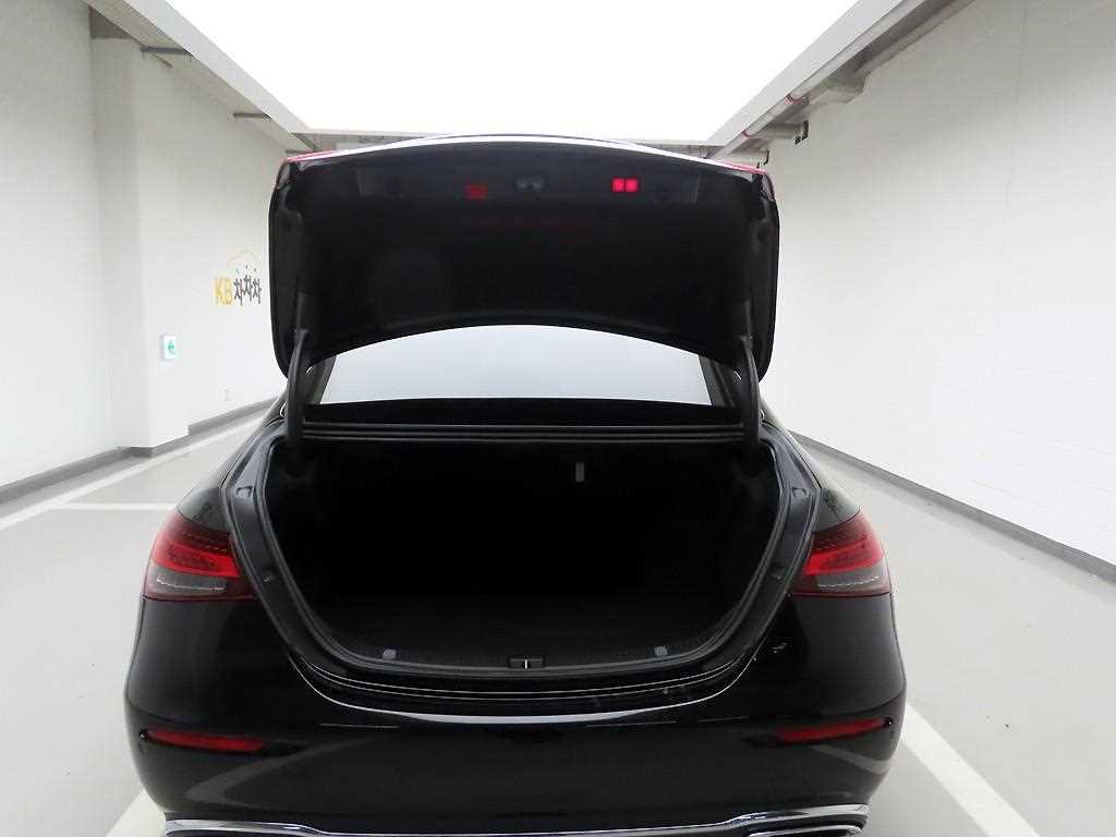 Mercedes Benz E class 2022 Negro - Importación desde Corea - HF Imports Iquique - Foto 14