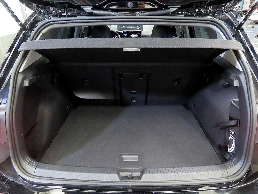 Volkswagen Golf 2025 Negro - Importación desde Corea - HF Imports Iquique - Foto 17