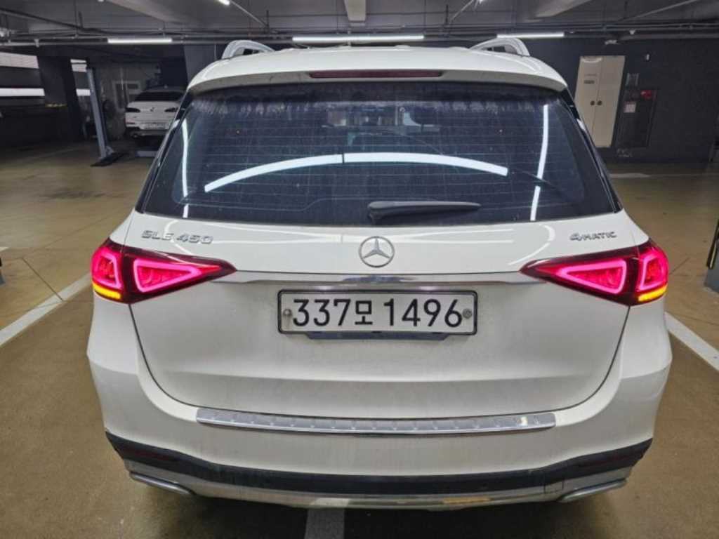 Mercedes Benz GLE Class - Vista 3