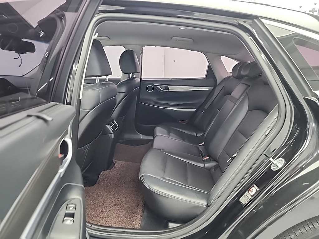 HYUNDAI Grandeur - Vista 12