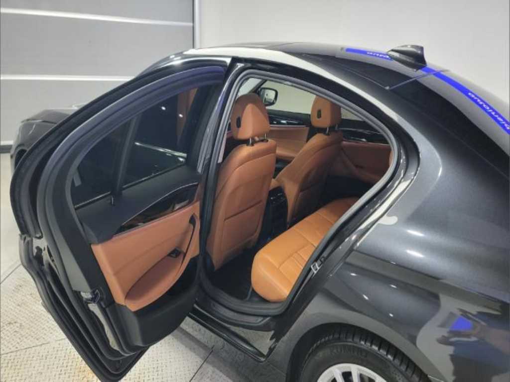 BMW 5 Series 2020 - Importación desde Corea - HF Imports Iquique - Foto 16