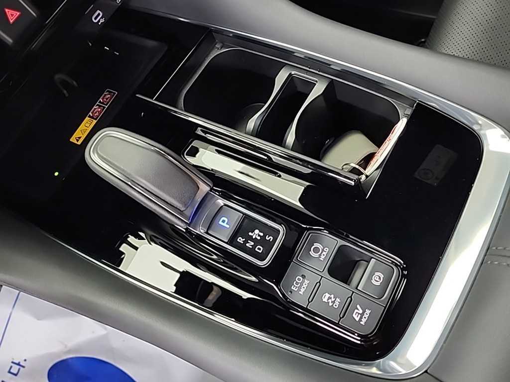 Toyota Alphard - Vista 8