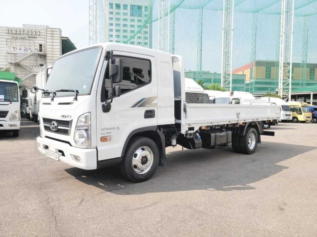 medium and large cargo Cargo 2023 Blanco - Importación desde Corea - HF Imports Iquique - Foto 1