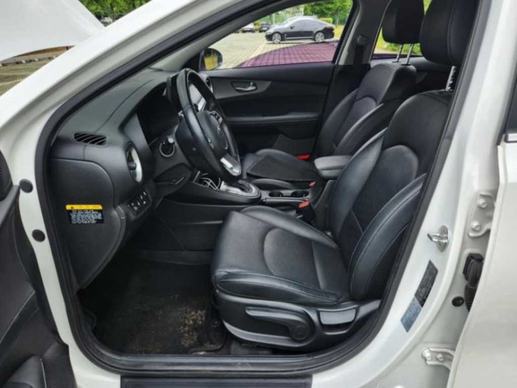 KIA K3 - Vista 10