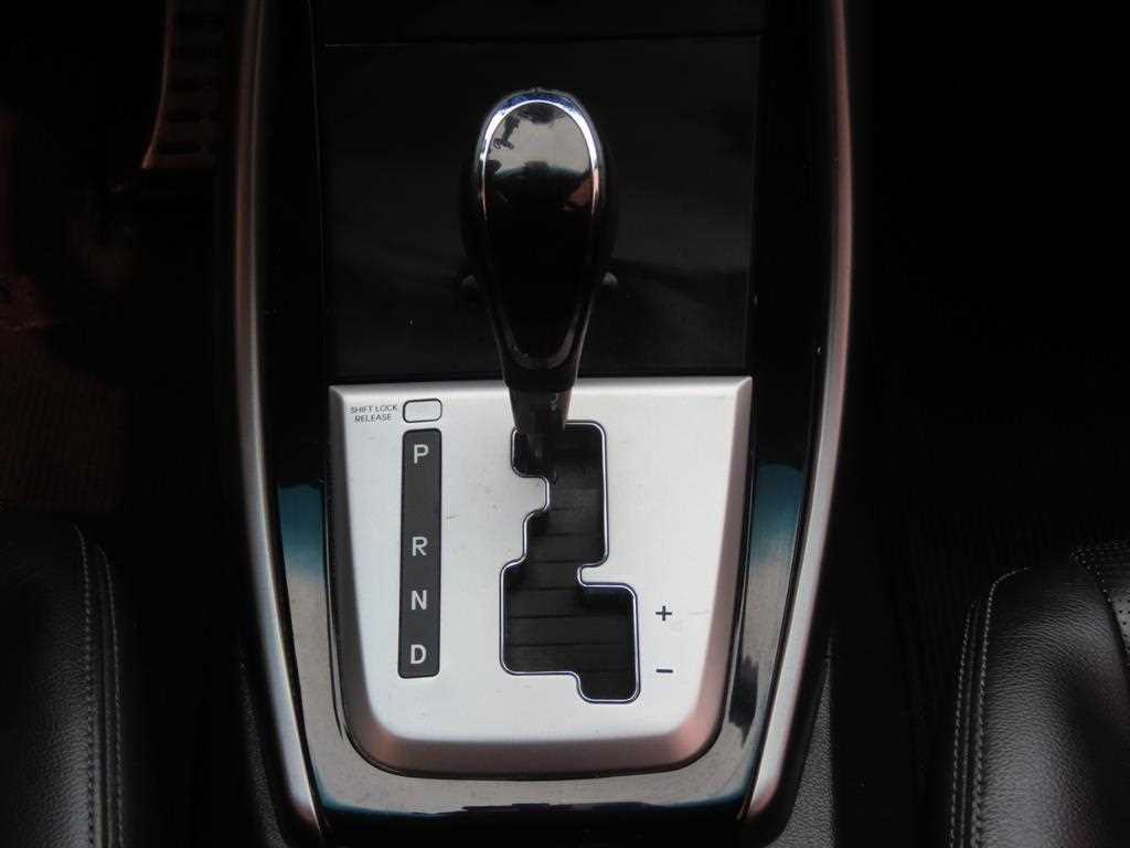 HYUNDAI Avante 2011 Plateado - Importación desde Corea - HF Imports Iquique - Foto 13