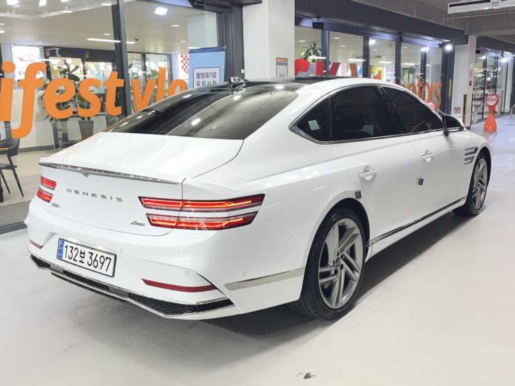 Genesis G80 - Vista 4