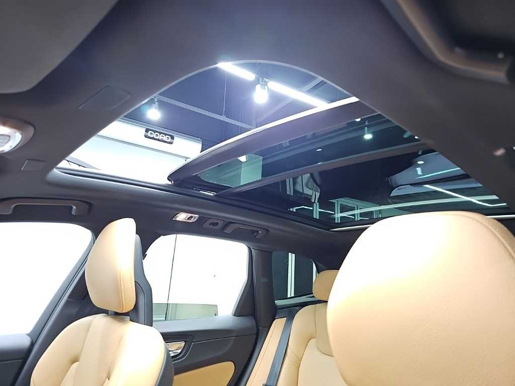 Volvo XC60 2018 - Importación desde Corea - HF Imports Iquique - Foto 14