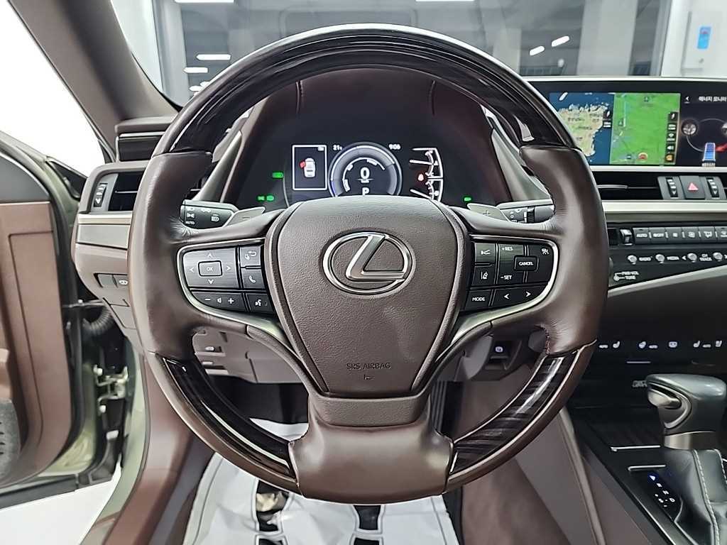 Lexus ES - Vista 9