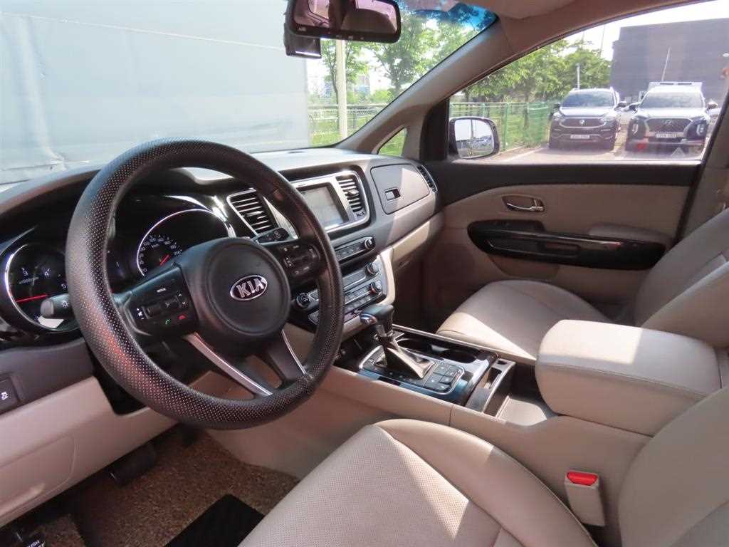 KIA Carnival 2017 Blanco - Importación desde Corea - HF Imports Iquique - Foto 16