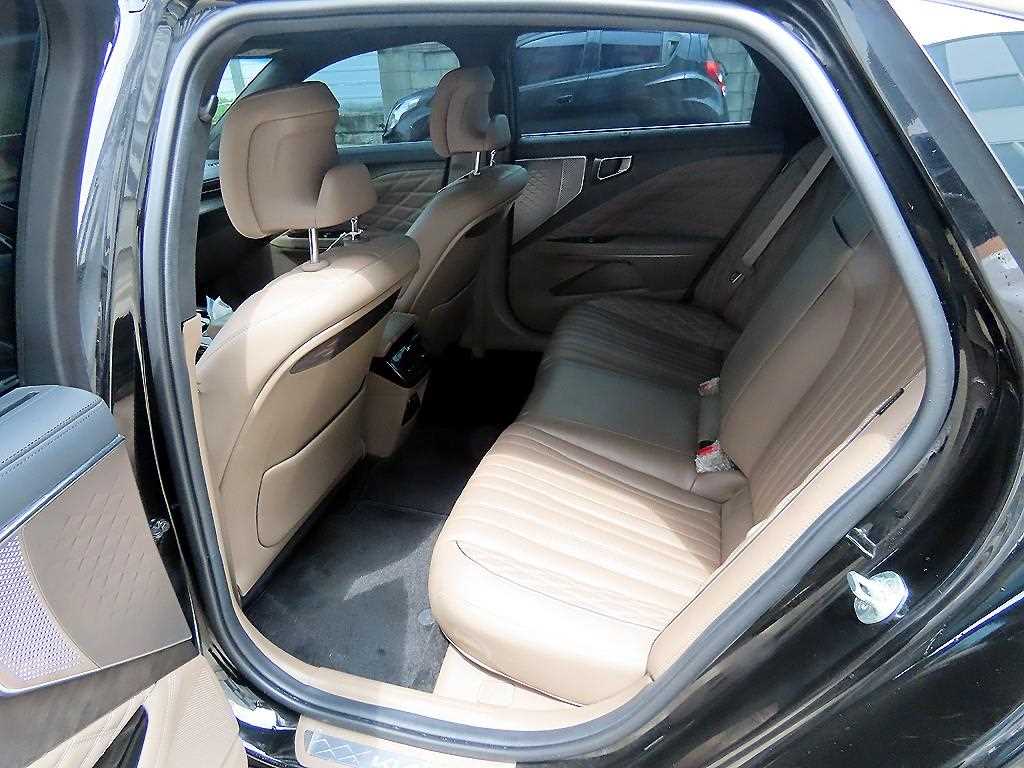KIA K8 - Vista 6