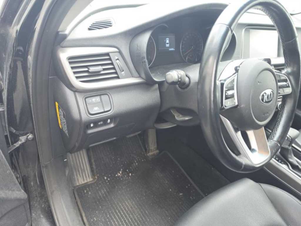 KIA K5 - Vista 8