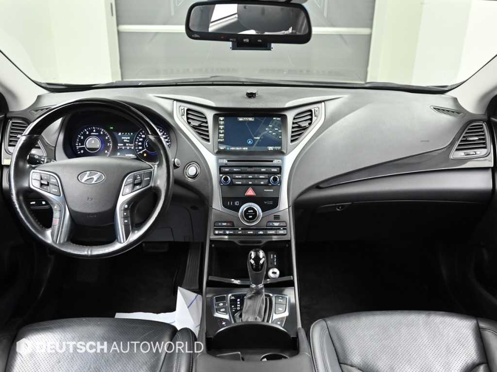 HYUNDAI Grandeur - Vista 7
