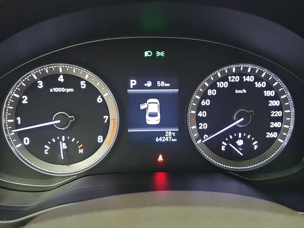 HYUNDAI Grandeur - Vista 6