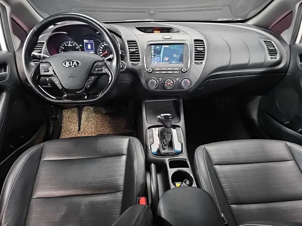 KIA K3 - Vista 7
