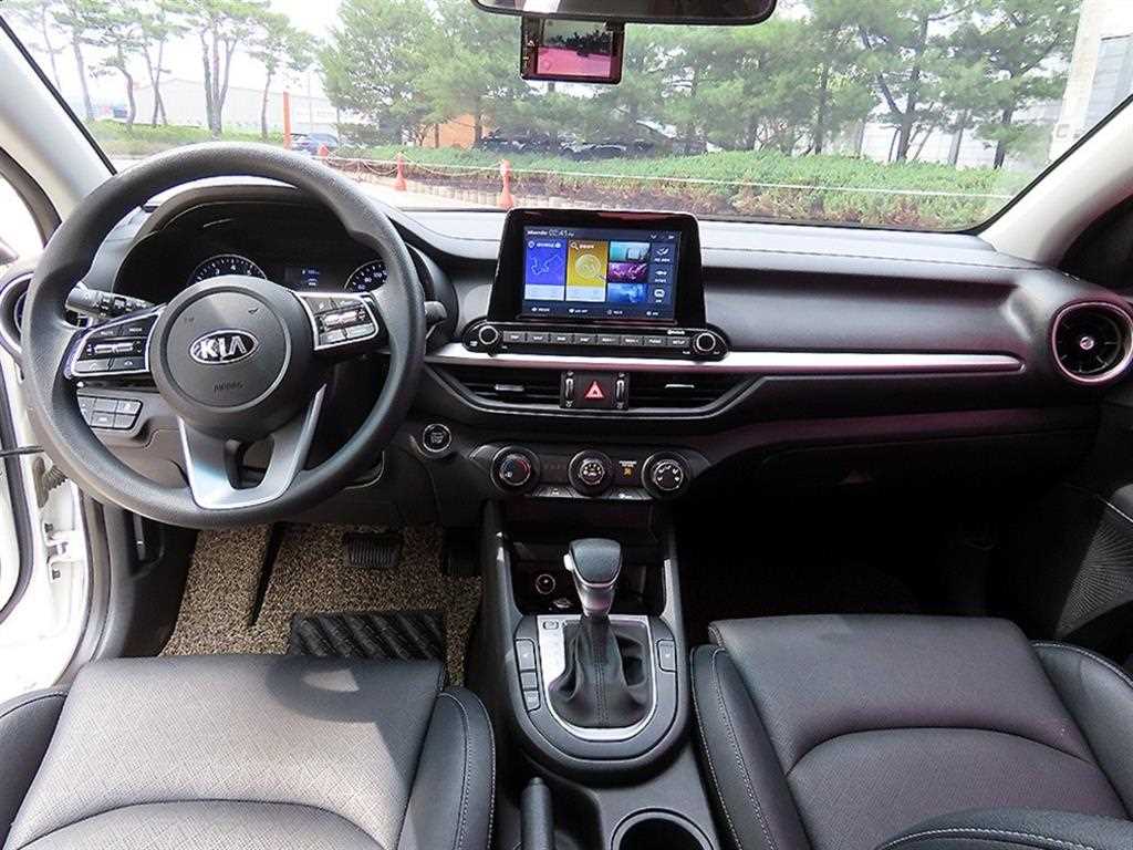KIA K3 - Vista 7