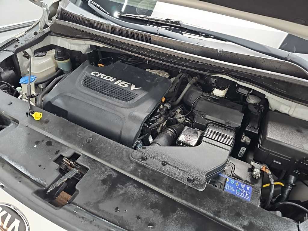 KIA Carnival - Vista 5