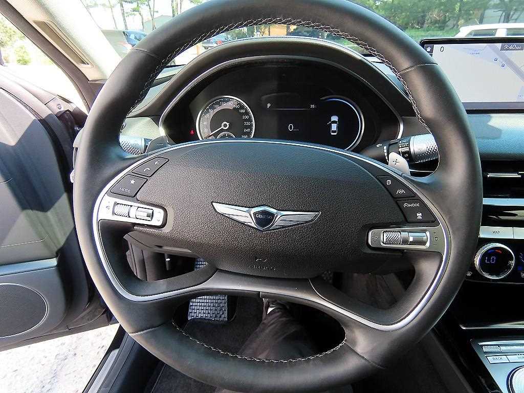 Genesis G80 - Vista 8