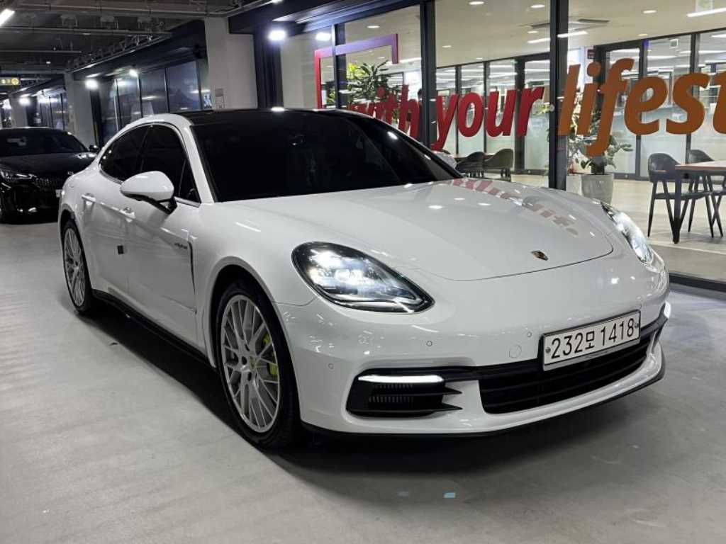 Porsche Panamera - Vista 2